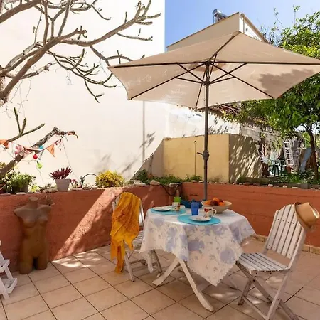 Apartman Backyard Art Hriszí Aktí Haniá