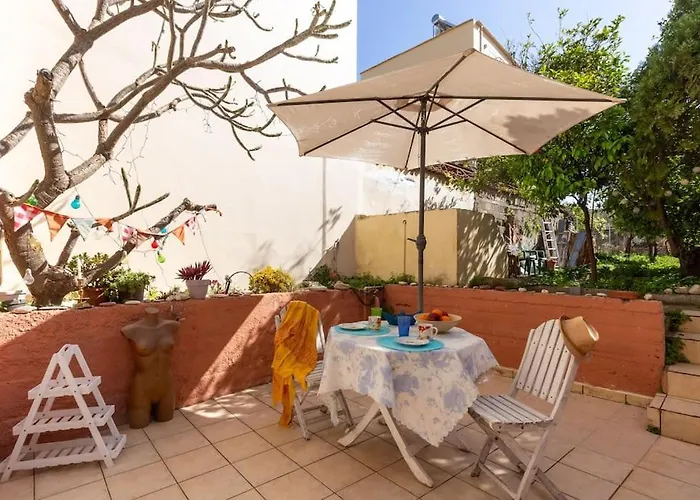 Apartment Backyard Art Chania (Crete)